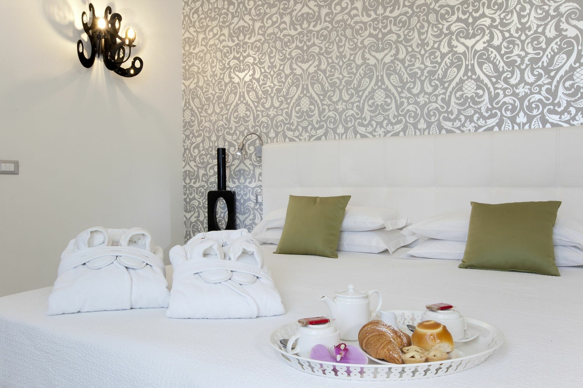 La Piazzetta Guest House Соренто Екстериор снимка